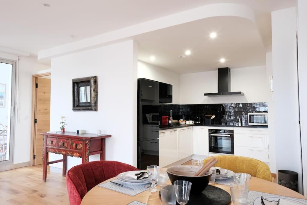 Le Joyau Des Parcs Classe 4 Etoiles Appartement Central Au Calme Avec Terrasse 비시 외부 사진